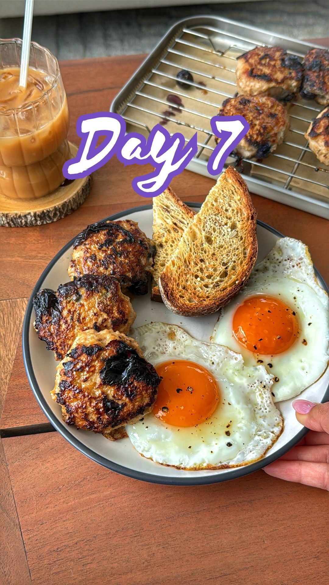 This is my current hyperfixation high-protein breakfast and it hits every single time! 😇🍳

Comment “CHICKEN” and I will send the full recipe straight to your DMs

Ground chicken keeps it incredibly lean and low in fat, while the mix of fresh juicy blueberries makes it a delicious sweet and salty combo! 🤩

I love eating the Blueberry Chicken Bangers from my local brunch spot @OEB_Breakfast so I knew I had to create my version of this at home!

🌟 @eatingwithkirby 👈🏻 Follow for Day 8 of my 10 Days of Easy Hacks + Recipes 🌟

#HighProtein #HealthyHacks #10daysofeasyhacksandrecipes